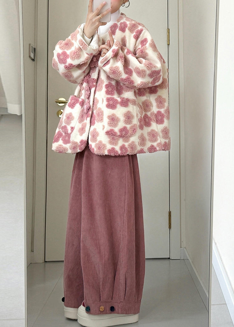 Classic Vintage Pants with a Flattering Fit