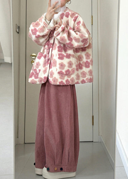 Classic Vintage Pants with a Flattering Fit