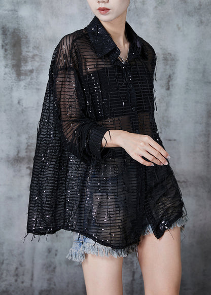 Well Tailored Top with a Graceful Silhouette