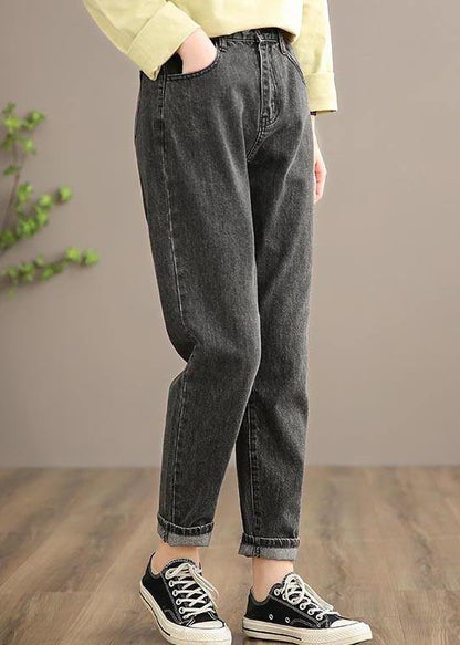 Well Tailored Trousers with a Graceful Silhouette