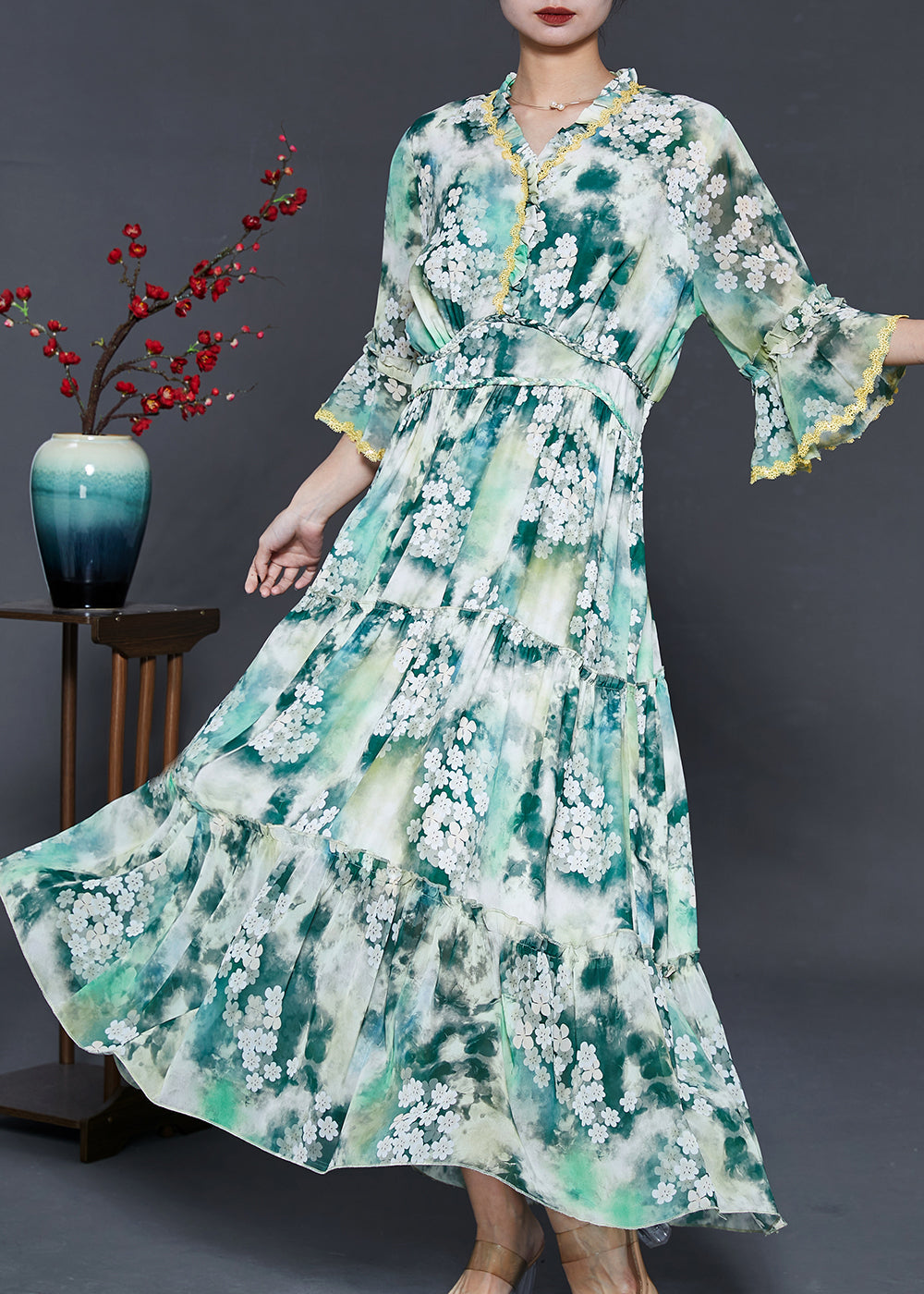 Sophisticated Dress with a Clean Classic Look