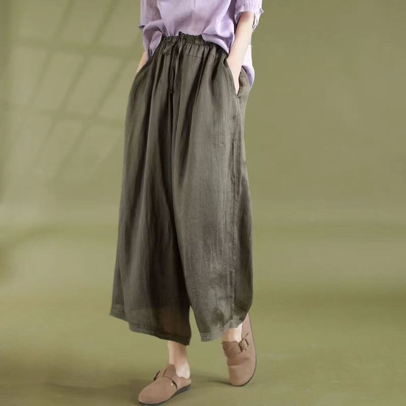 Effortlessly Elegant Pants with a Timeless Design