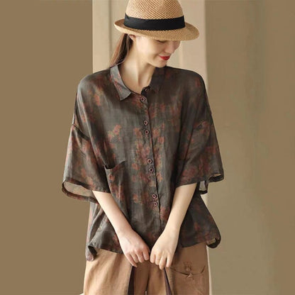 Classic Vintage Blouse with a Flattering Fit