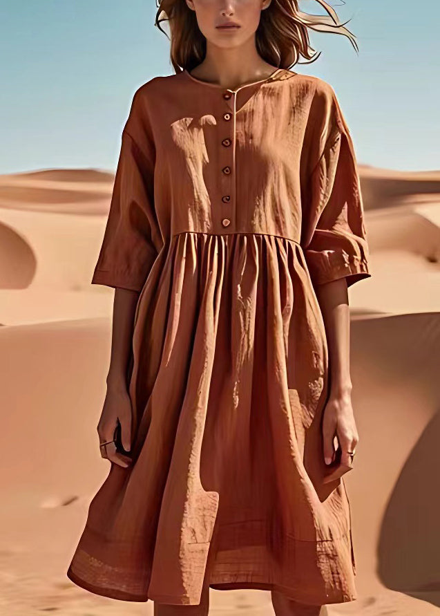 Beautifully Finished Dress in a Timeless Design