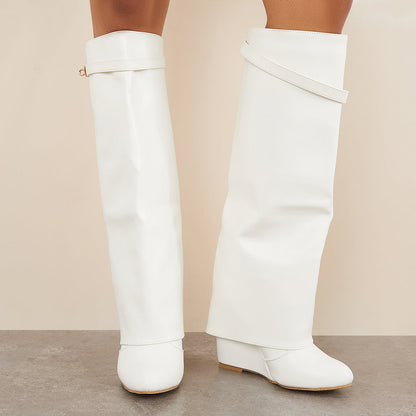 Graceful Orthopedic Boots for Modern Look