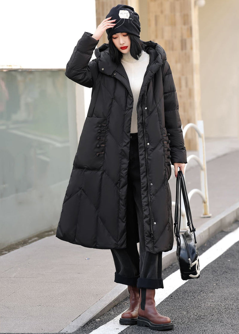 Well Tailored Coat with a Graceful Silhouette