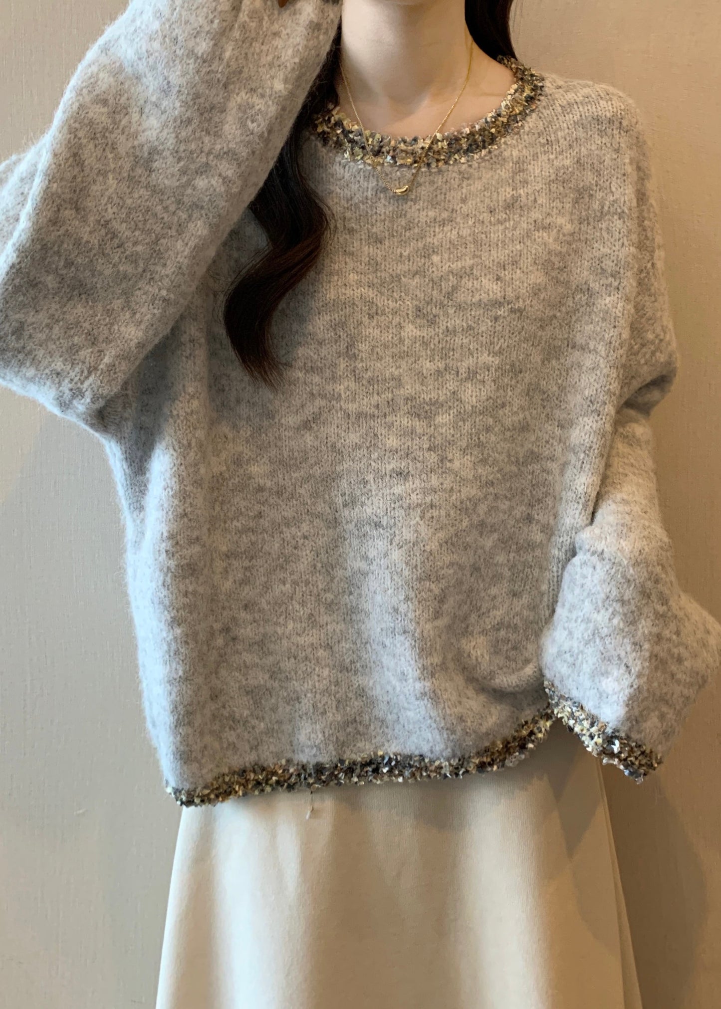 Well Tailored Sweater with a Graceful Silhouette