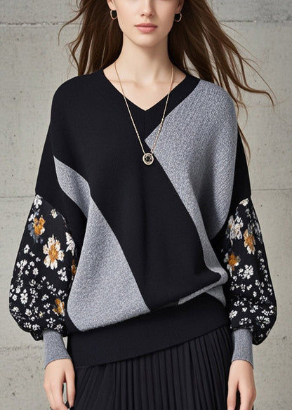 Effortlessly Elegant Top with a Timeless Design