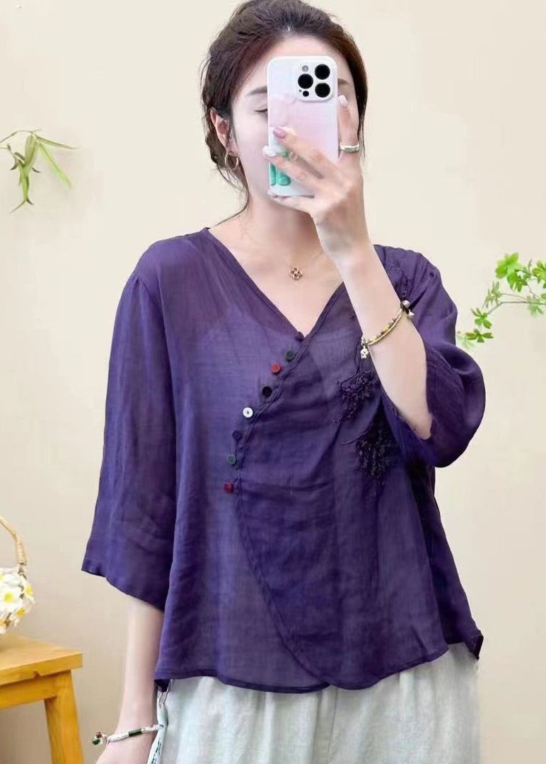 Classic Vintage & Enduringly Stylish Blouse