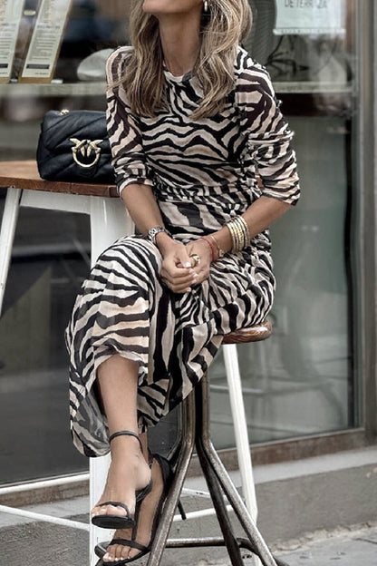 Gracefully Styled Dress for Any Occasion