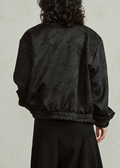 Well Tailored Coat with a Graceful Silhouette