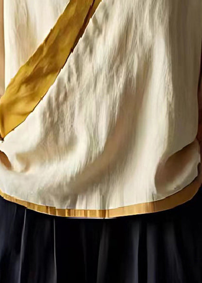 Elegantly Styled Blouse for Everyday Wear