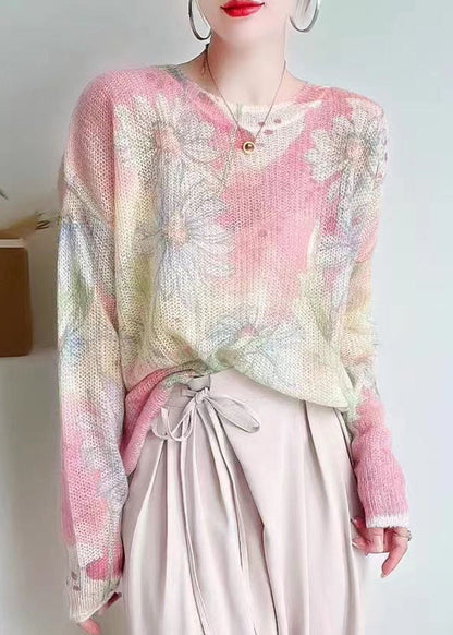 Effortlessly Elegant Top with a Timeless Design