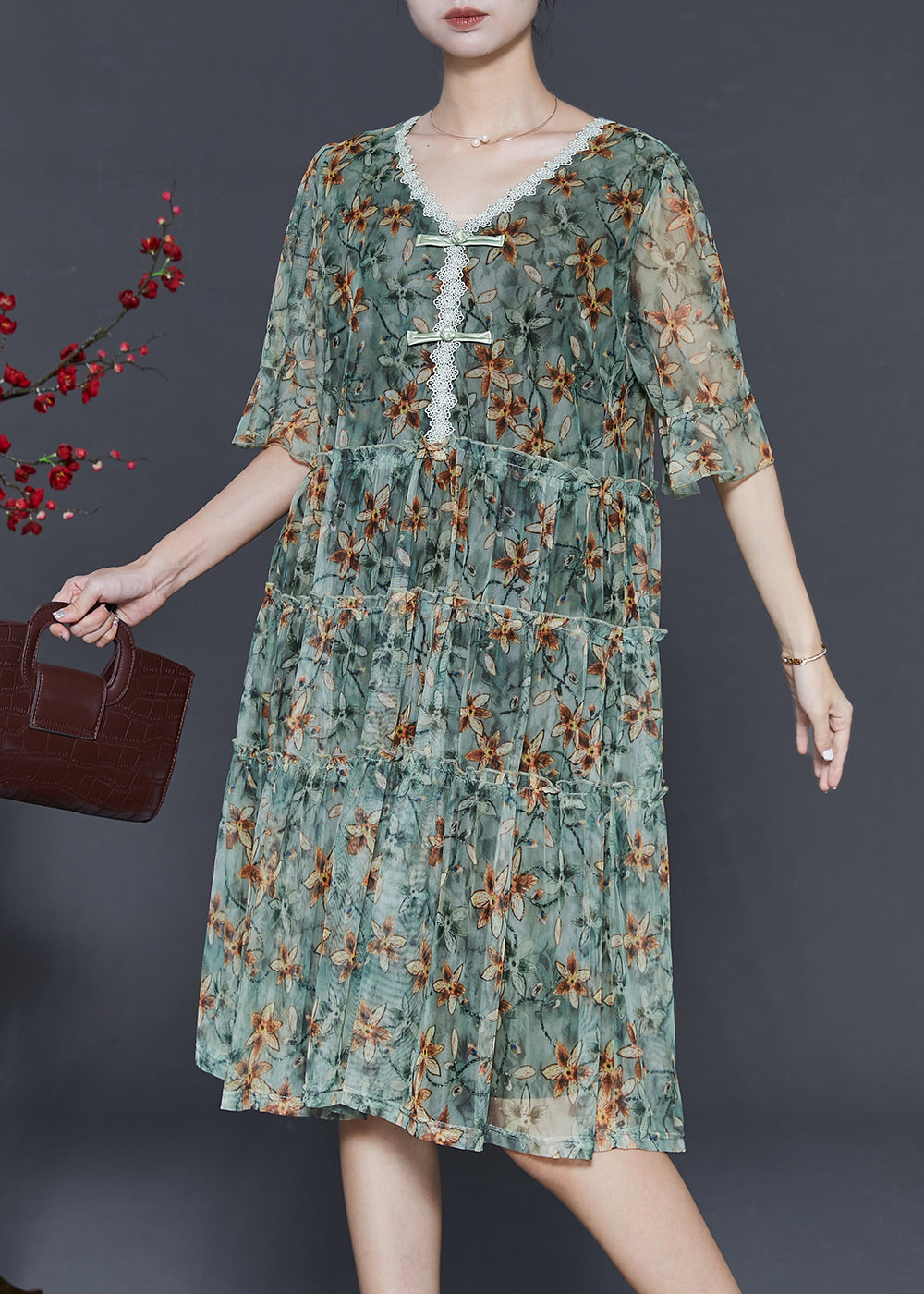 Classic Vintage Dress with a Flattering Fit