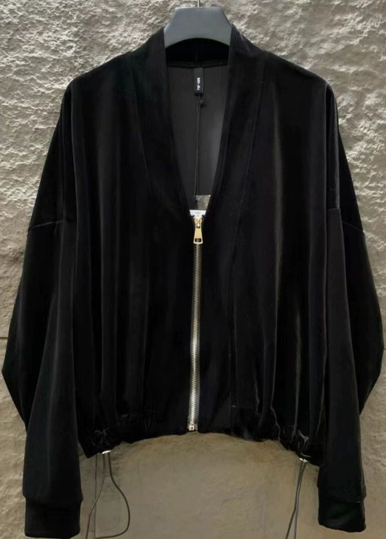 Beautifully Finished Coat in a Timeless Design