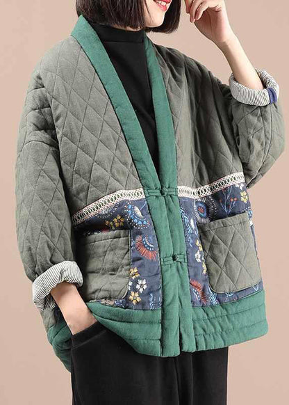 Effortlessly Elegant Jacket with a Timeless Design