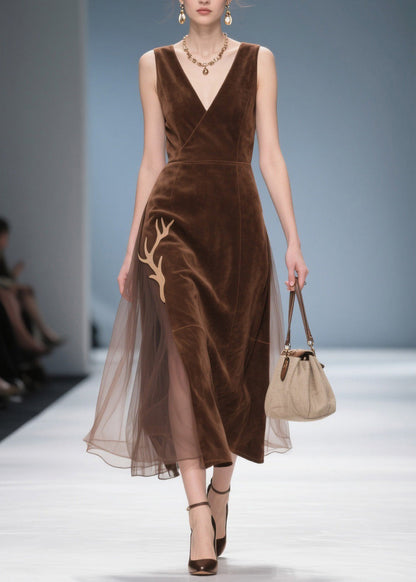 Effortlessly Elegant Dress with a Timeless Design