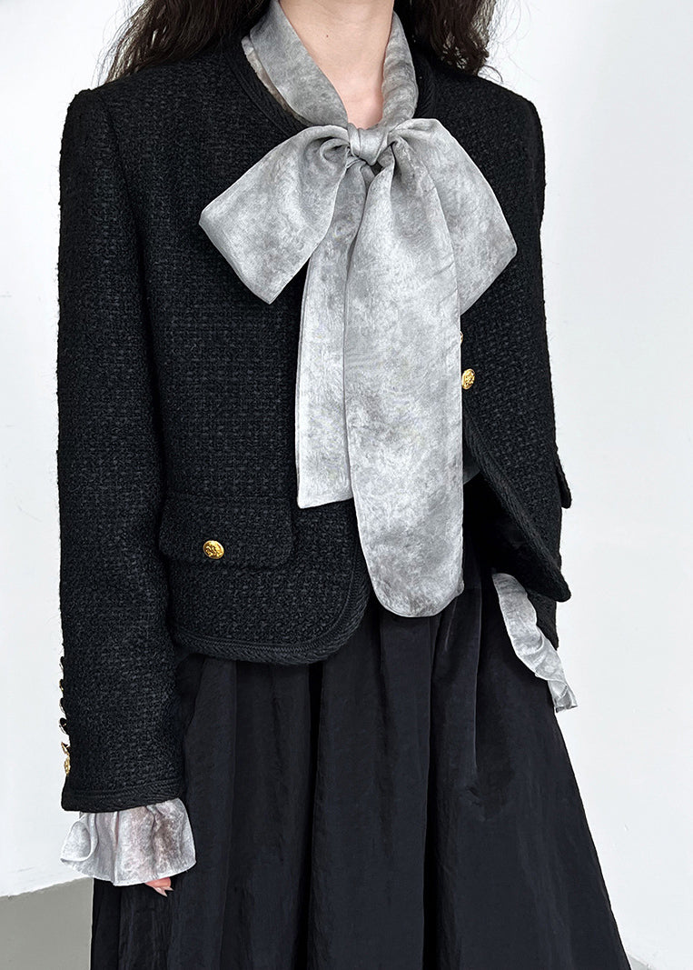 Well Tailored Coat with a Graceful Silhouette