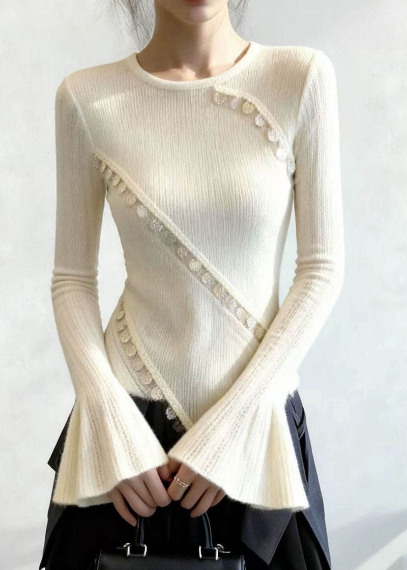 Classic Vintage Sweater with a Flattering Fit
