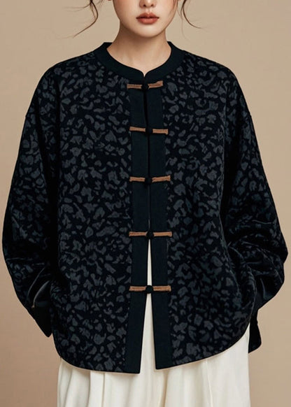 Elegantly Styled Coat for Everyday Wear