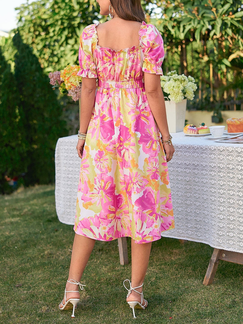 Well Tailored Dress with a Graceful Silhouette