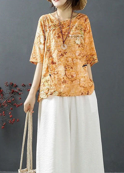 Effortlessly Elegant Top with a Timeless Design