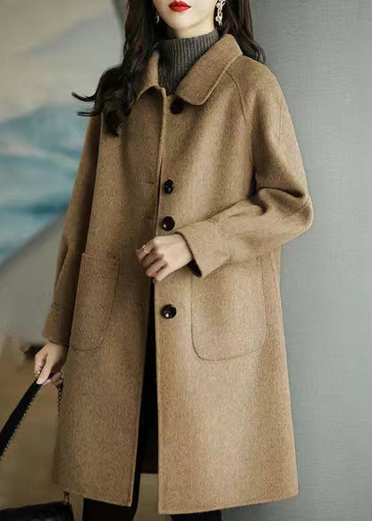 Effortlessly Elegant Coat with a Timeless Design