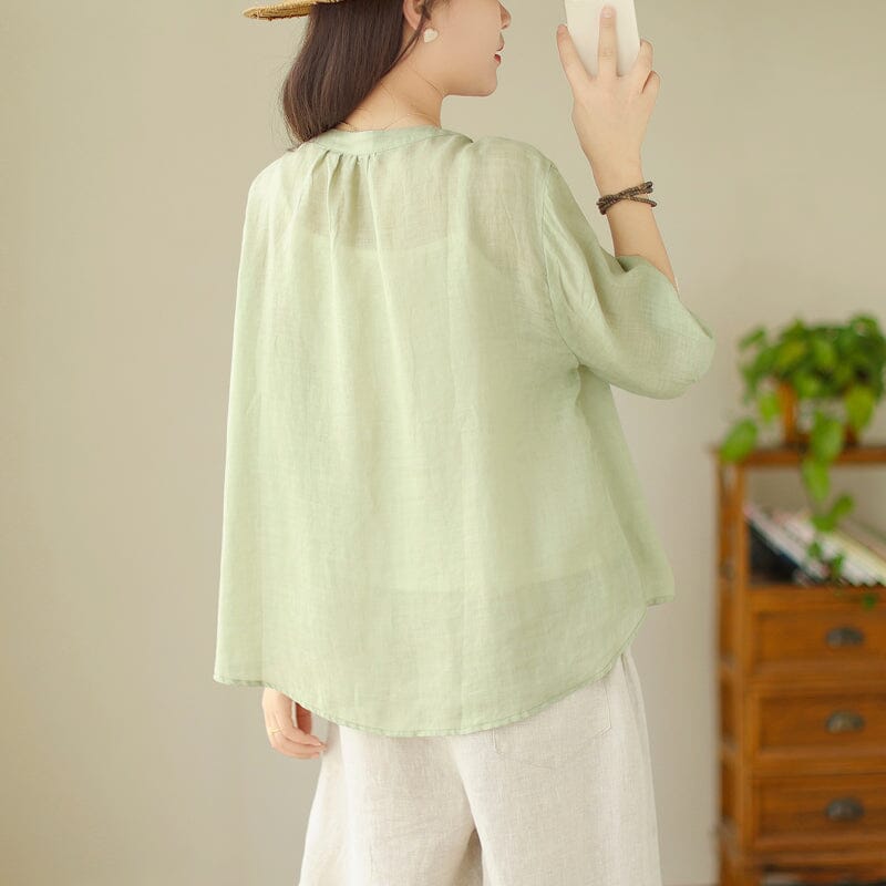 Beautifully Crafted Blouse in a Classic Style