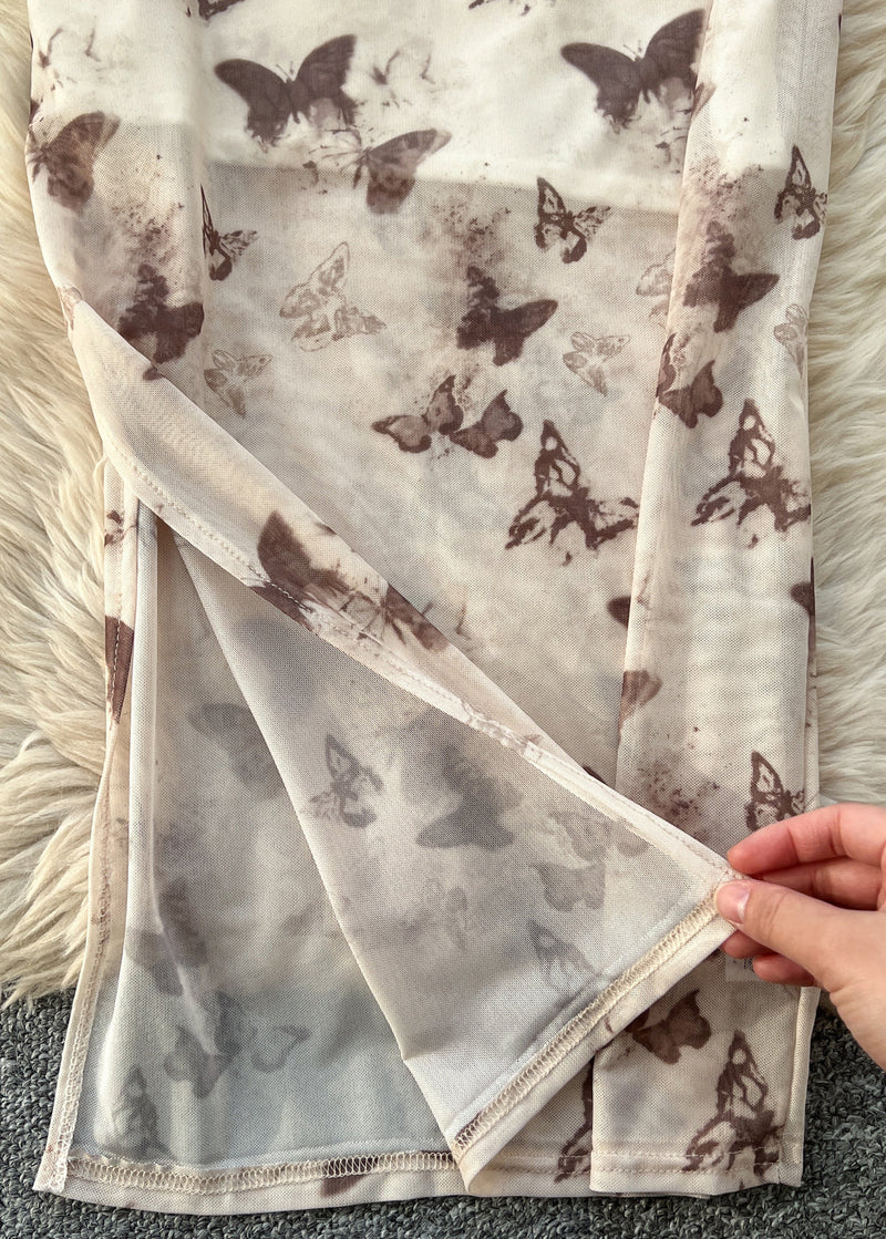 A Vintage Style Dress with Delicate Timeless Details