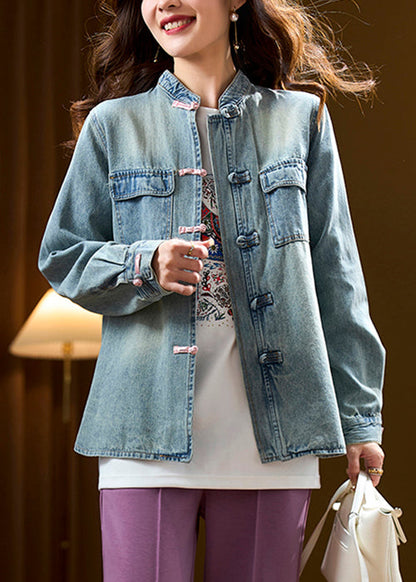 Gracefully Styled Coat for Any Occasion