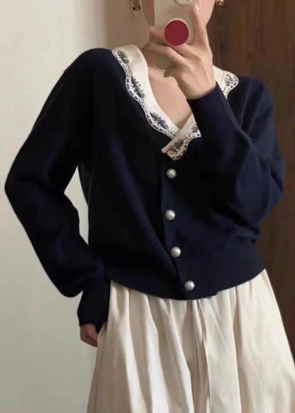 Gracefully Styled Coat for Any Occasion