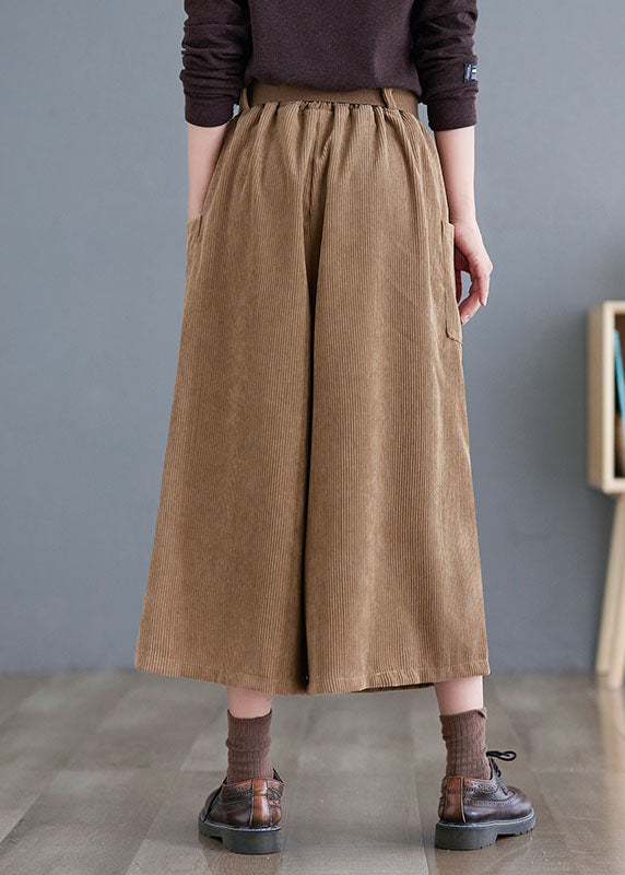 Well Tailored Pants with a Graceful Silhouette