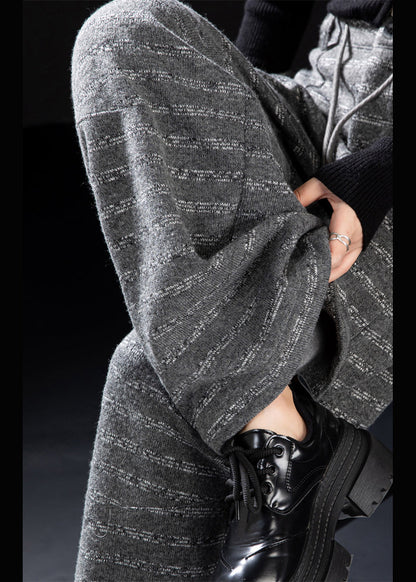 Classic Vintage Pants with a Flattering Fit