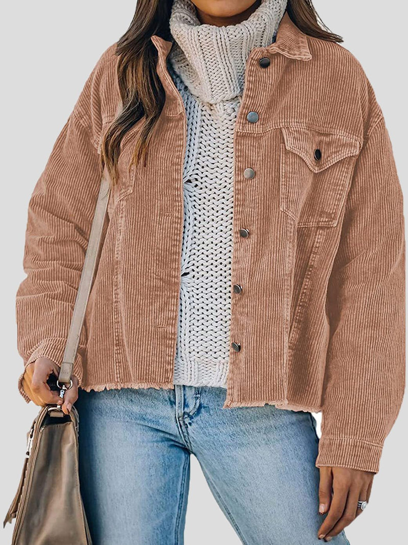 Effortlessly Elegant Jacket with a Timeless Design