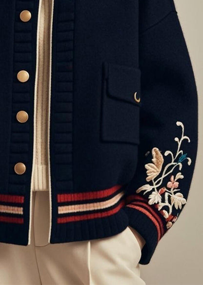 Beautifully Finished Coat in a Timeless Design