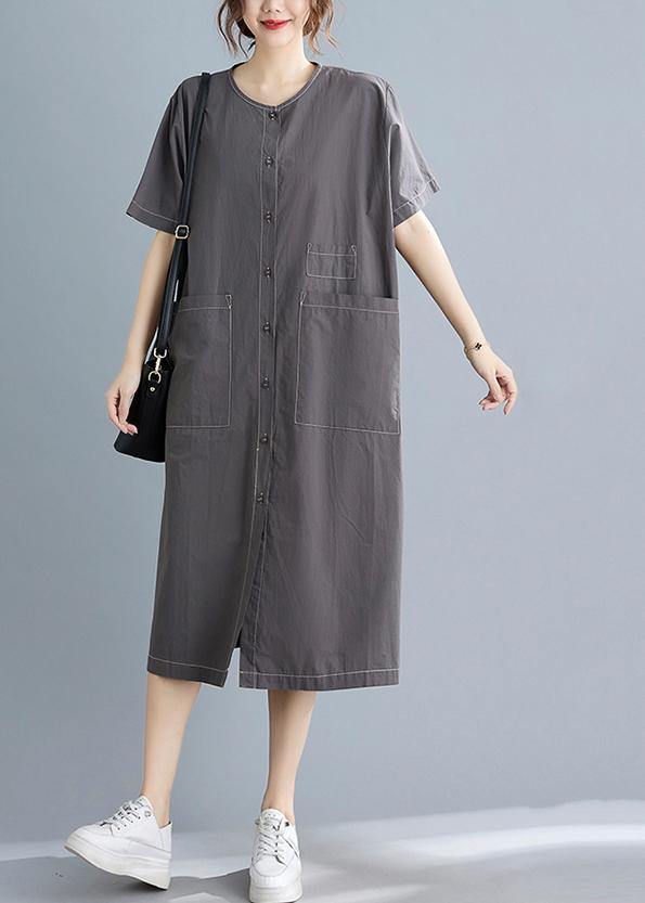 Beautifully Finished Dress in a Timeless Design
