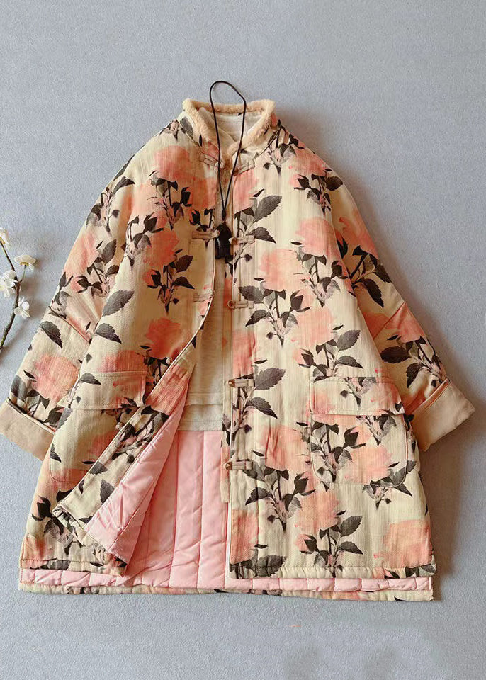 Elegantly Styled Coat for Everyday Wear