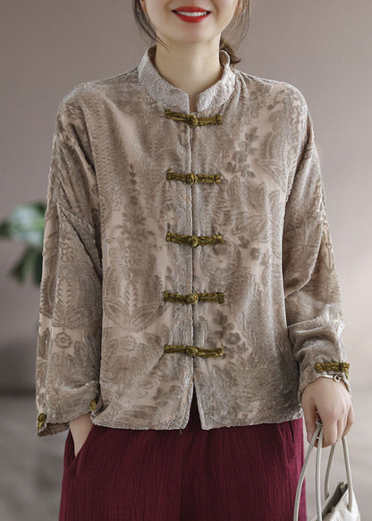 Well Tailored Shirt with a Graceful Silhouette