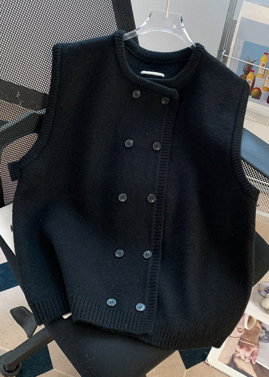 Elegantly Styled Coat for Everyday Wear