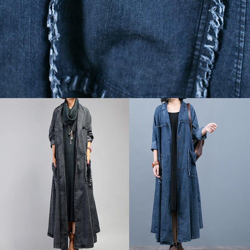 Well Tailored Coat with a Graceful Silhouette