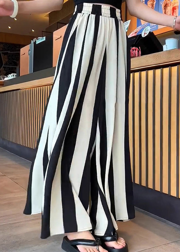 Effortlessly Elegant Pants with a Timeless Design