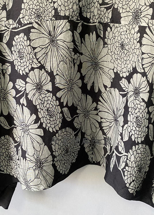 Classic Vintage Blouse with a Flattering Fit