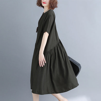 Effortlessly Elegant Dress with a Timeless Design