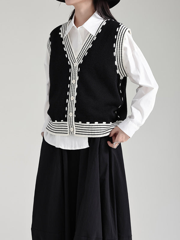 Effortlessly Elegant Garment with a Timeless Design