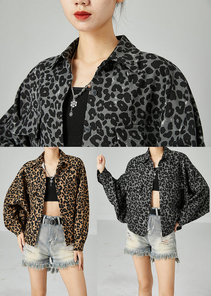 Well Tailored Coat with a Graceful Silhouette