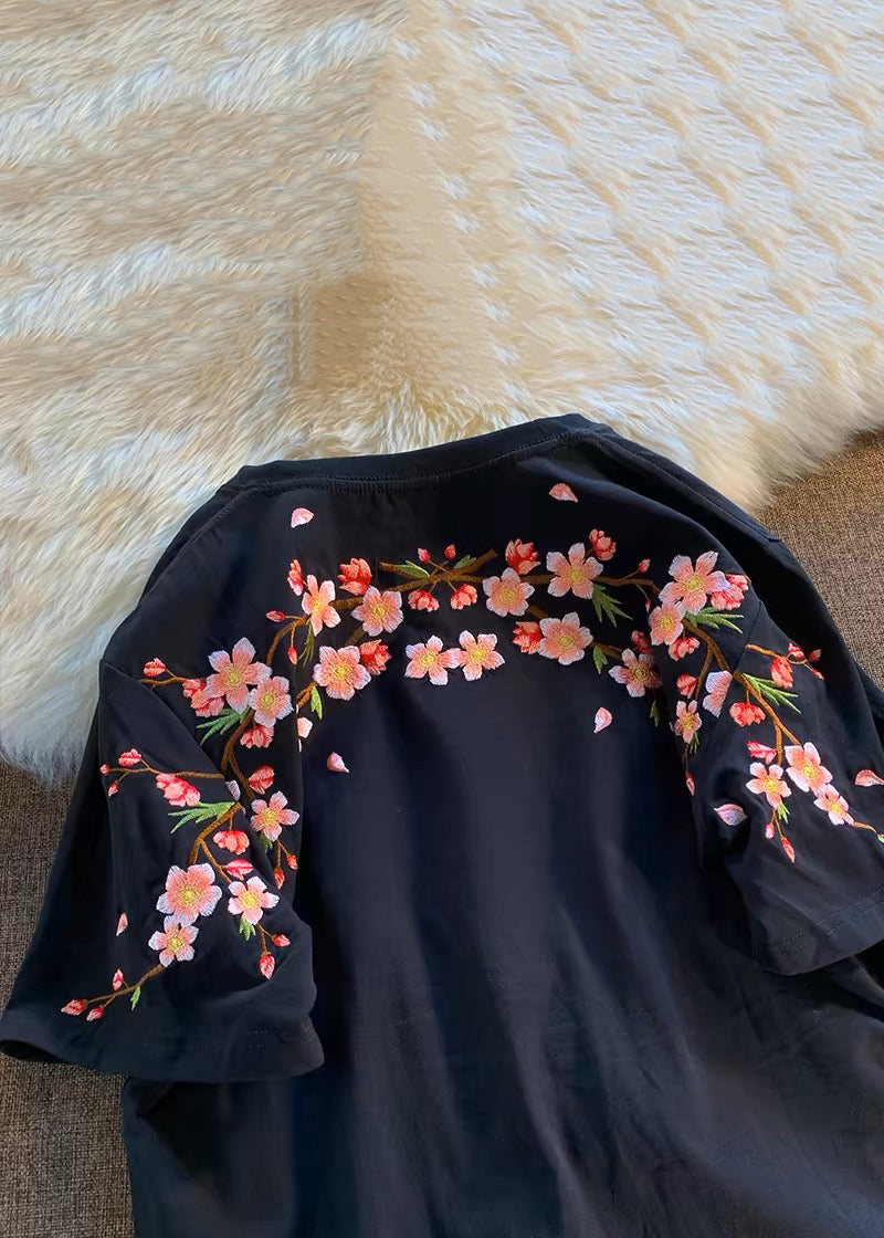 Beautifully Finished Shirt in a Timeless Design
