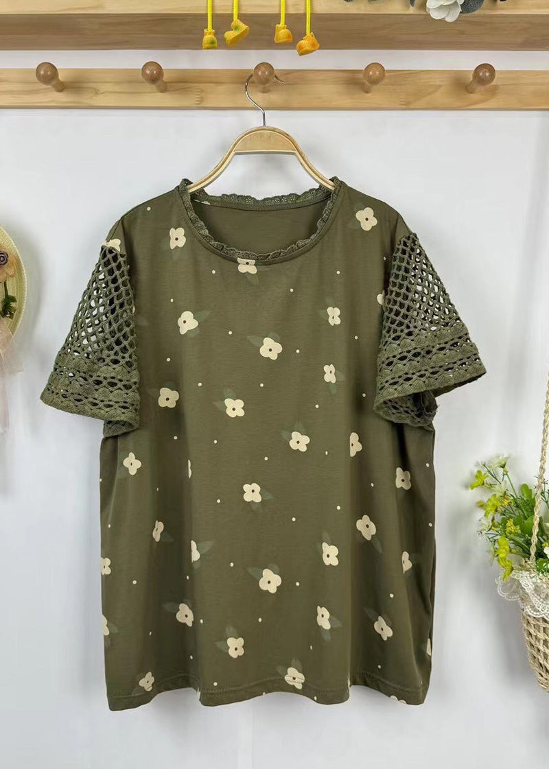 A Vintage Style Top with Delicate Timeless Details