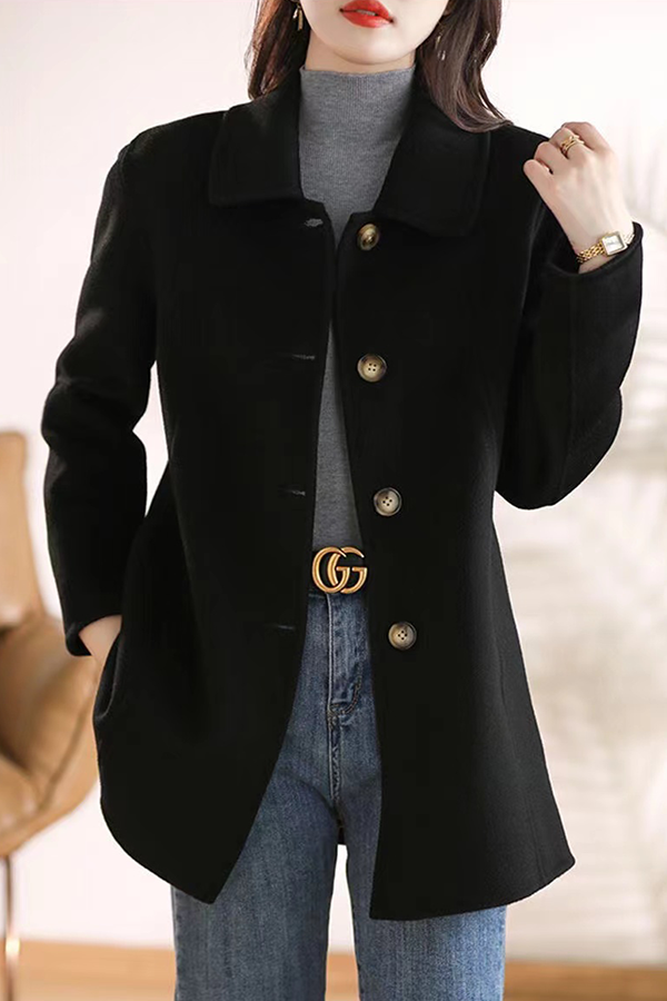 Classic Vintage & Enduringly Stylish Coat