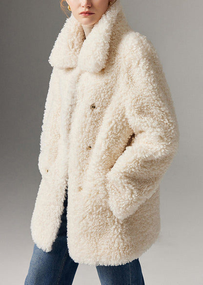 Classic Vintage & Enduringly Stylish Coat