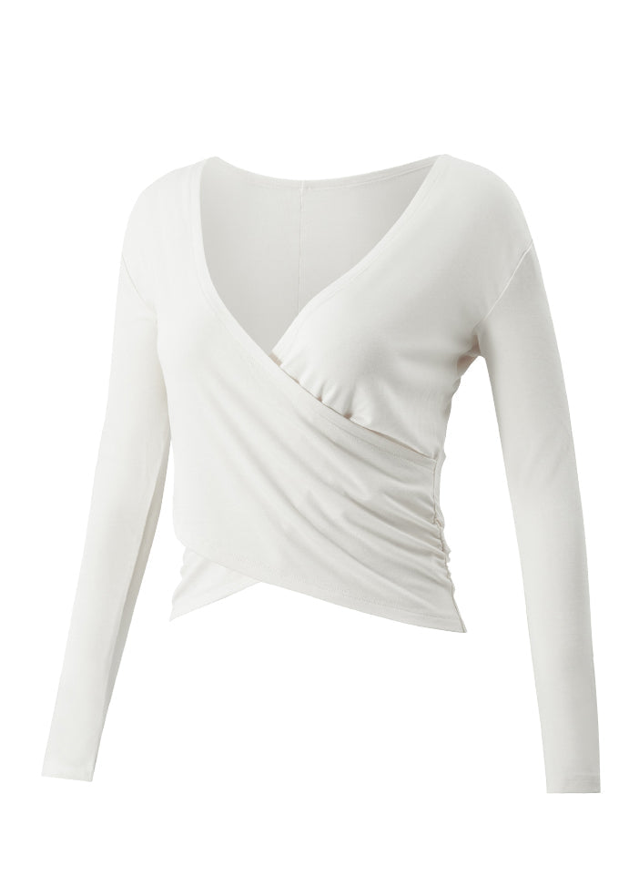 Effortlessly Elegant Top with a Timeless Design